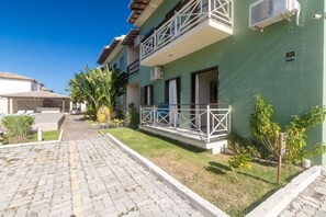 Exterior - Apartments in Condominium With Pool 1km From the Beach - GIU (Porto Seguro)