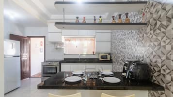 Basic Apartment | Private kitchen
