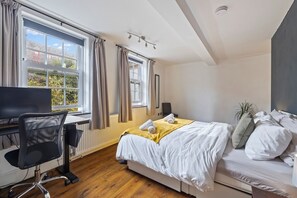 1 bedroom, iron/ironing board, Internet, bed sheets