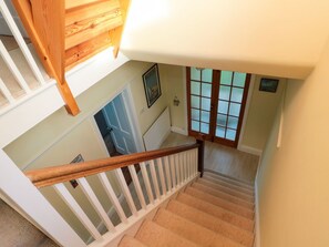 Interior - Glenavon (Seahouses)