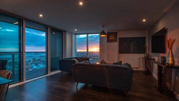 Penthouse Mewah, akses difabel, ensuite (Entire) | Lounge