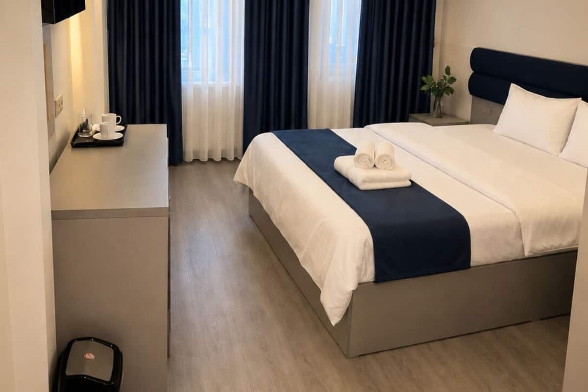 Basic Double Room | Minibar, desk, laptop workspace, soundproofing