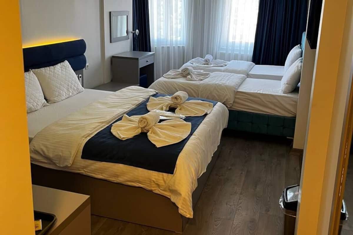 Deluxe Triple Room