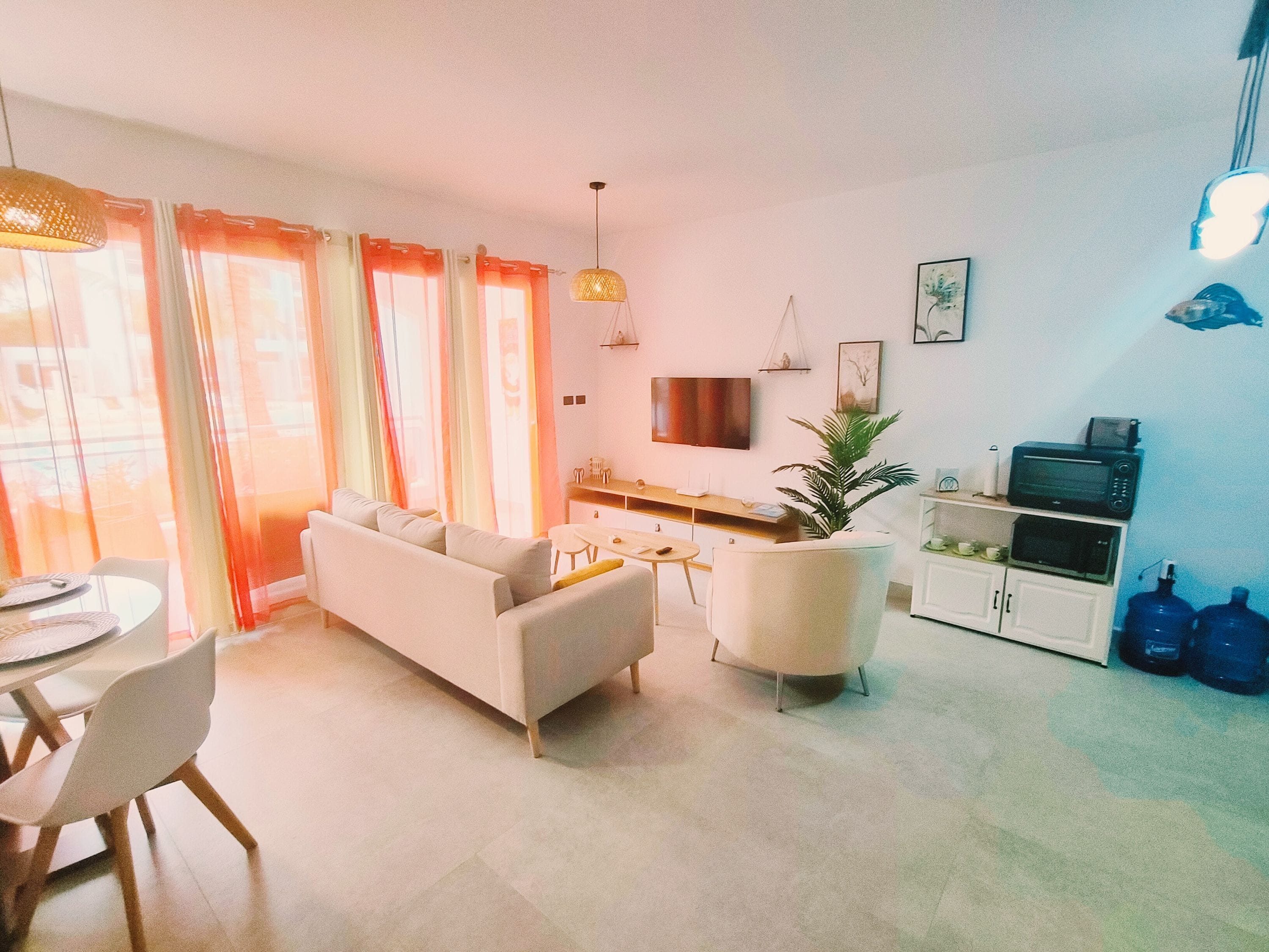 2 عدّة غرف نوم وخدمة الإنترنت