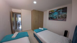 2 bedrooms, iron/ironing board, free WiFi, bed sheets - San Gil Plaza 2 bedroom apartment and swimming pool (San Gil)