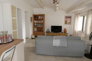 TV, books