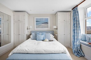 3 bedrooms, iron/ironing board, travel cot, free WiFi