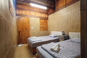 Chambre Supérieure avec lits jumeaux, 2 lits une place | Couette en duvet d'oie, minibar, Wi-Fi gratuit