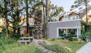 Outdoor dining - Beautiful Apartment With Heated Pool Cap0302 (Gramado)