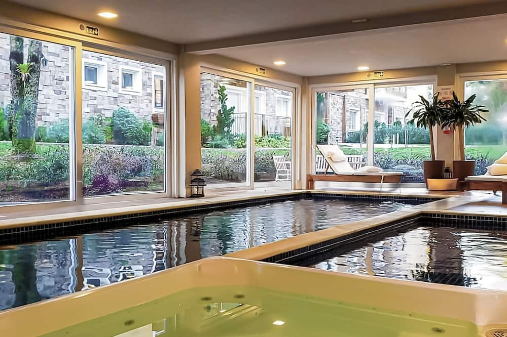 Beautiful Apartment With Heated Pool Cap0302