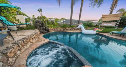 Hot Tub, King Bed, Garage, Grand View, 3Beds/2.5Bth