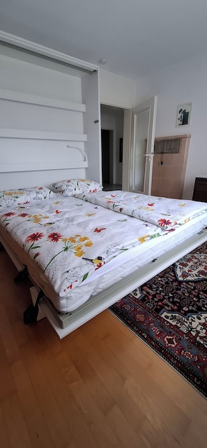 2 Schlafzimmer, Bügeleisen/Bügelbrett, WLAN, Bettwäsche