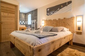 Soundproofing, iron/ironing board, free WiFi, wheelchair access - Le Toi du Monde  (Flumet)