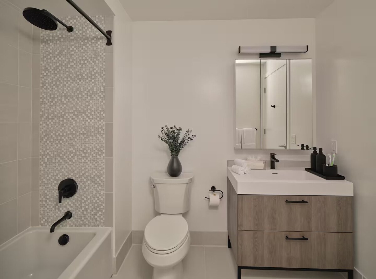 Photo 19 of Boutique 2BR Retreat