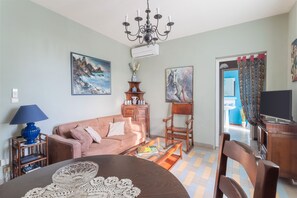 Televisión y reproductor de DVD 