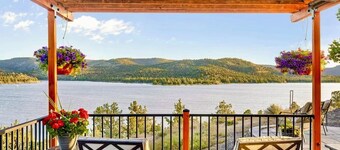 Prineville Reservoir Lake House: Boat Pkg, Kayaks, Paddle Boards, & Beach Access