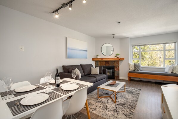 Condo, Multiple Beds, Hot Tub, Mountain View (Alpine Suite at Marketplace Lodge) | Living area - Alpine Suite at Marketplace Lodge (Whistler)