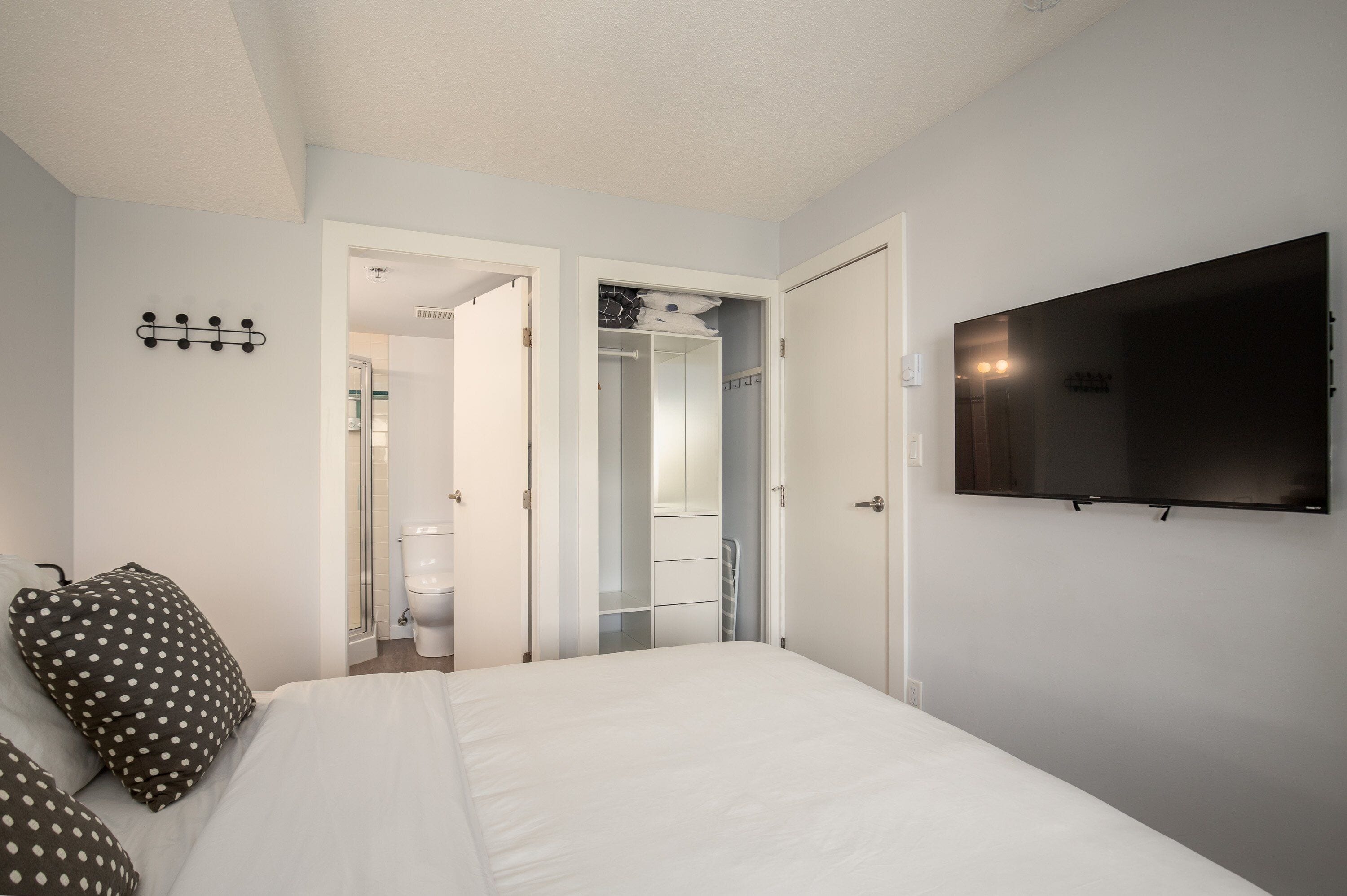 公寓客房, 多張床, 熱水浴缸, 山景 (Alpine Suite at Marketplace Lodge) | 2 間睡房、獨特設計、獨特裝修、床單