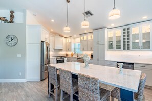 Casa, várias camas (Sea Glass) | Cozinha privada