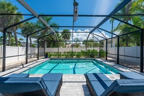 Casa, várias camas (Sea Glass) | Piscina