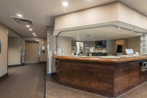 Lobby - Alta Suite at Deer Lodge (Whistler)
