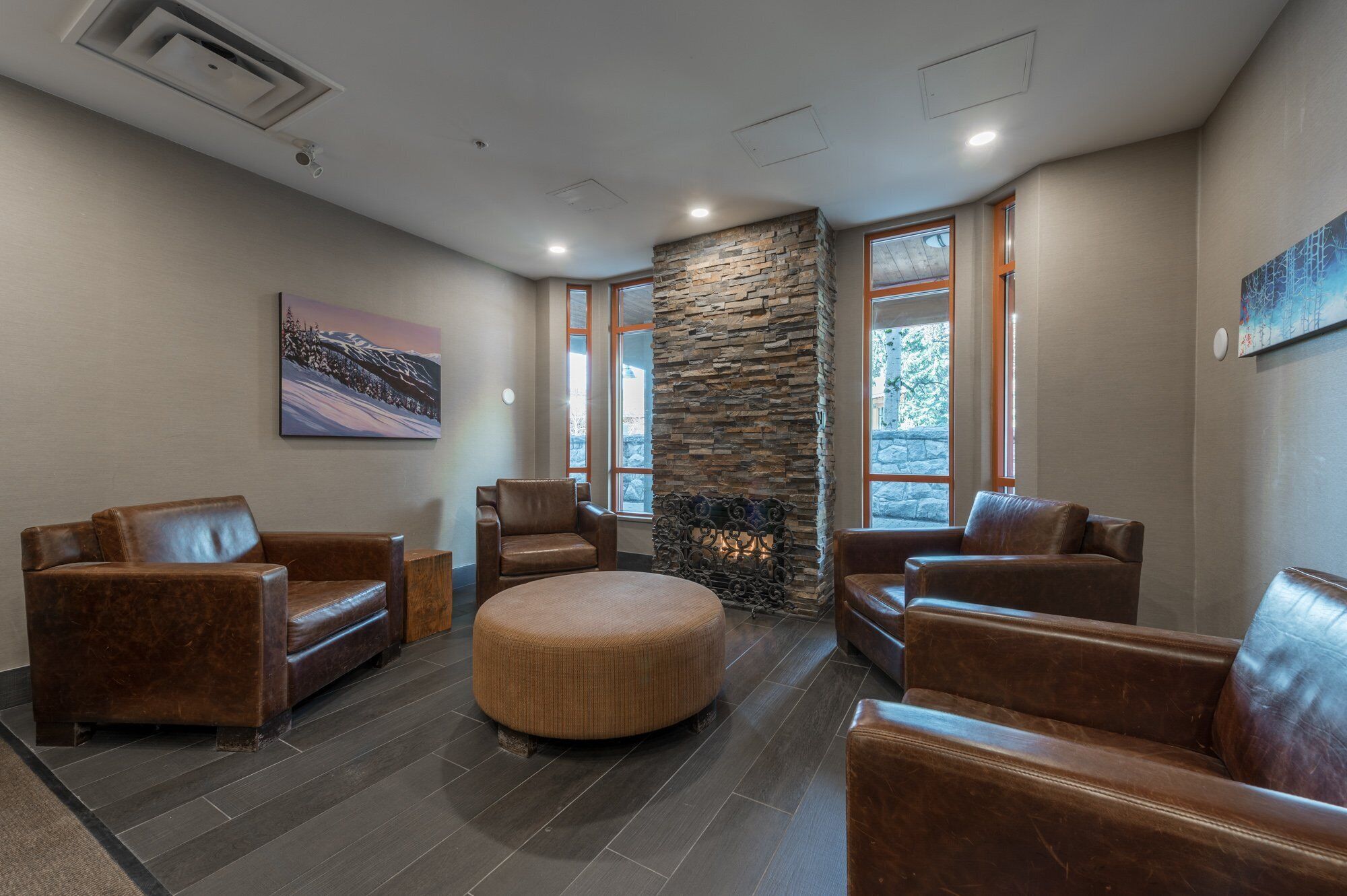 Căn hộ, 1 giường cỡ queen và sofa giường, bồn tắm nước nóng (Alta Suite at Deer Lodge) | Nội thất