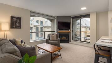 Appartement, 1 très grand lit et 1 canapé-lit, accès à la piscine (Big Mauna at the Marquise) | Aire de séjour