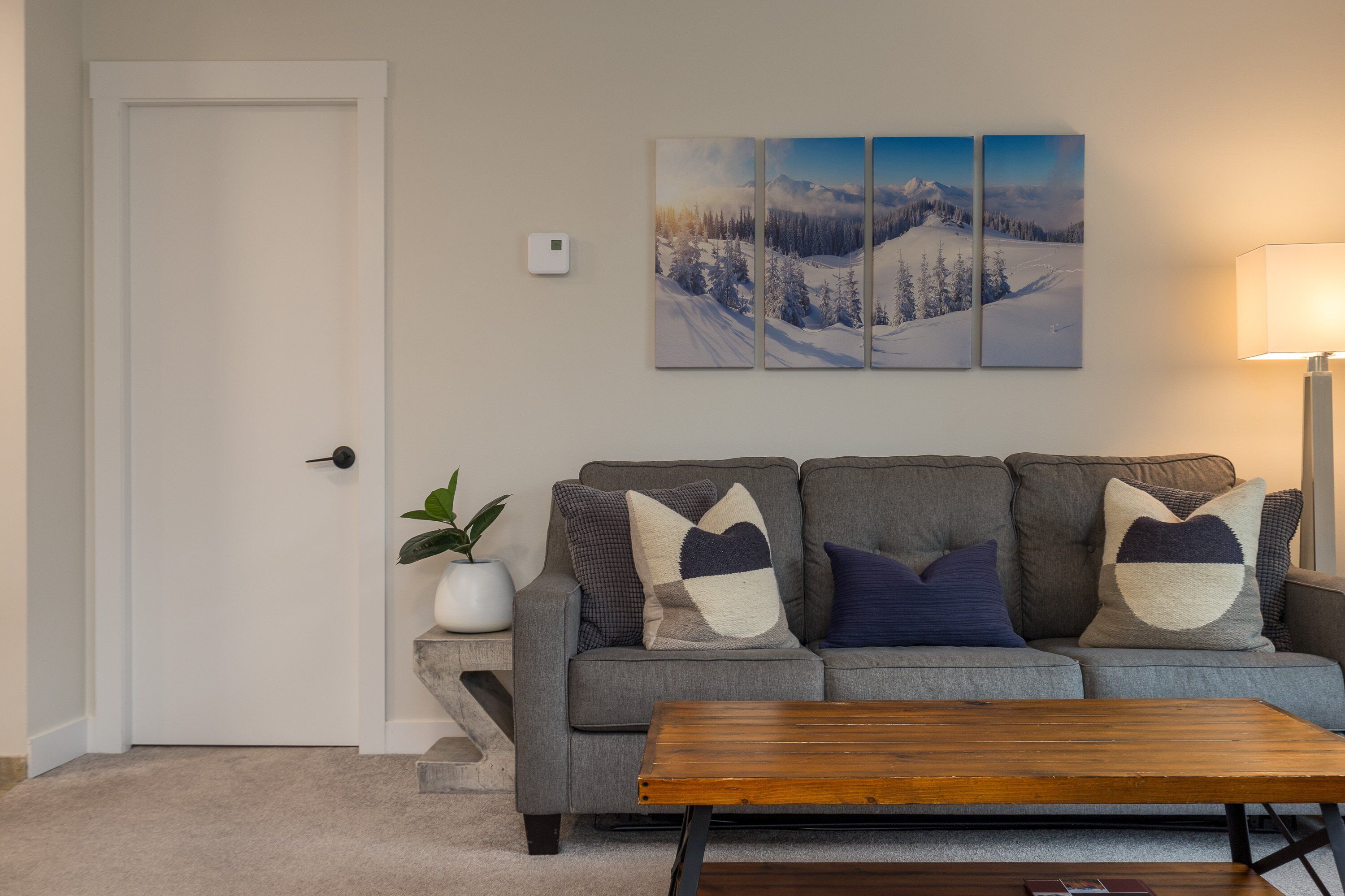 Apartment, 1 King Bed with Sofa bed, Pool Access, Mountain View (Big Mauna at the Marquise) | Living area