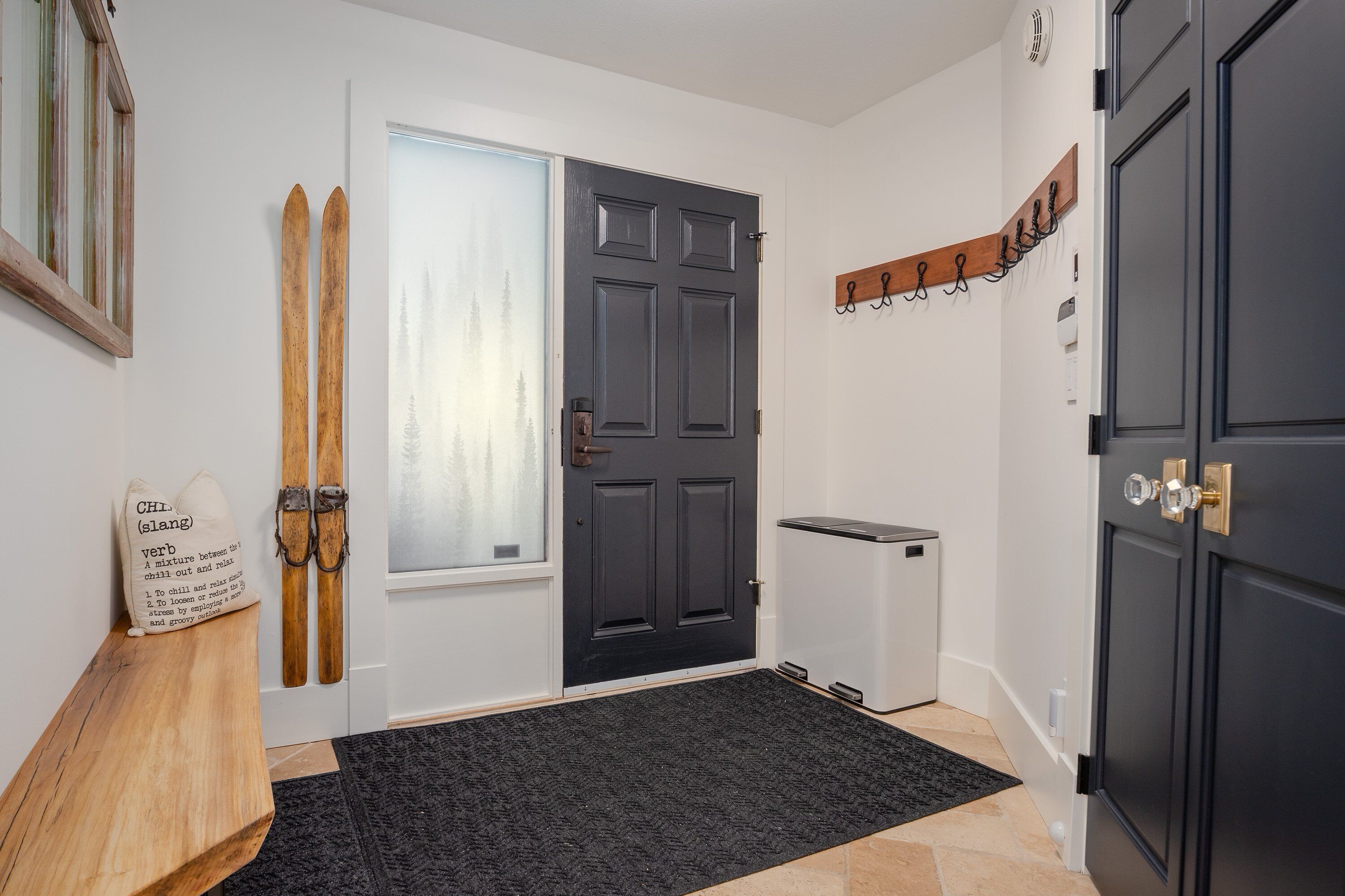 House, Multiple Beds, Patio, Mountain View (Bluebird at The Lynx) | Interior
