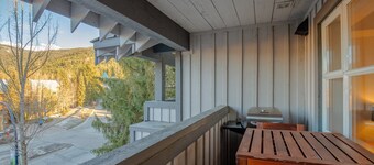 Crystal Suite at Glacier Lodge