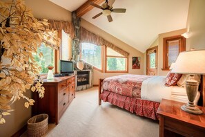 Chalet, Multiple Beds, Hot Tub, Mountain View (Emerald Chalet) | 5 bedrooms, individually decorated, individually furnished, bed sheets - Emerald Chalet (Whistler)