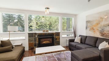 Condo, Plusieurs lits, accès à la piscine, vue sur la montagne (lute Escape at Greystone Lodge) | Aire de séjour