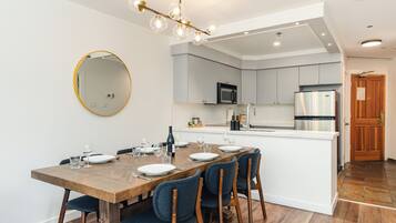 Condo, Multiple Beds, Pool Access, Mountain View (lute Escape at Greystone Lodge) | 2 bedrooms, individually decorated, individually furnished, bed sheets