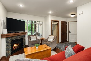 House, Multiple Beds, Pool Access, Pool View (Heavenly Suite at Sunpath) | Living area - Heavenly Suite at Sunpath (Whistler)