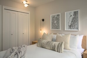 Maison, plusieurs lits, bain à remous, vue montagne (Jersey Cream at Arrowhead Point)