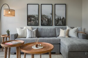 House, Berbilang Katil, Hot Tub, Mountain View (Jersey Cream at Arrowhead Point) | Ruang tamu