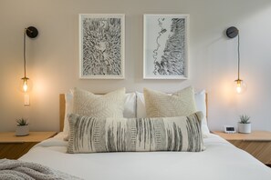 Nhà, nhiều giường, bồn tắm nước nóng, quang cảnh núi (Jersey Cream at Arrowhead Point) | 2 phòng ngủ, trang trí khác biệt 