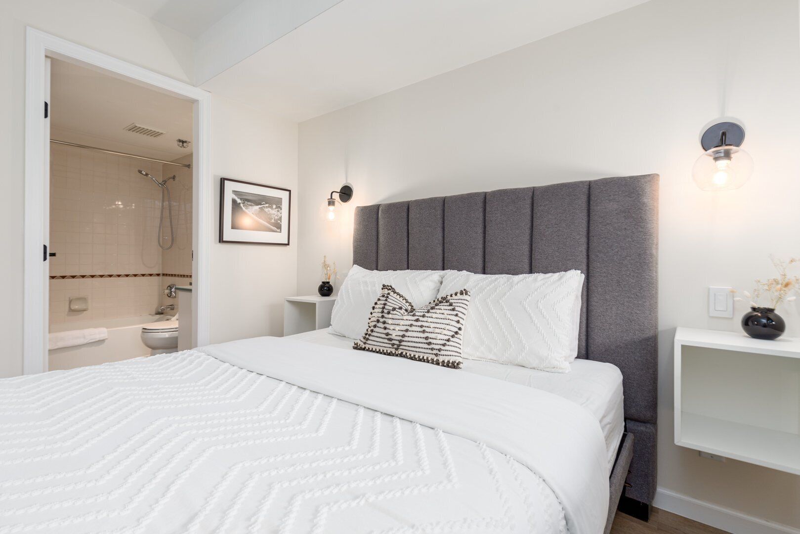 Apartemen, Beberapa Tempat Tidur, hot tub (Mountain View Suite at Marketplace Lo) | 2 kamar tidur dan didekorasi berbeda-beda