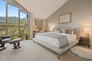 House, Multiple Beds, Patio, Mountain View (Ridgeline Retreat at Sundance) | 3 bedrooms, individually decorated, individually furnished, bed sheets - Ridgeline Retreat at Sundance (Whistler)