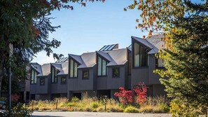 Exterior - Ridgeline Retreat at Sundance (Whistler)