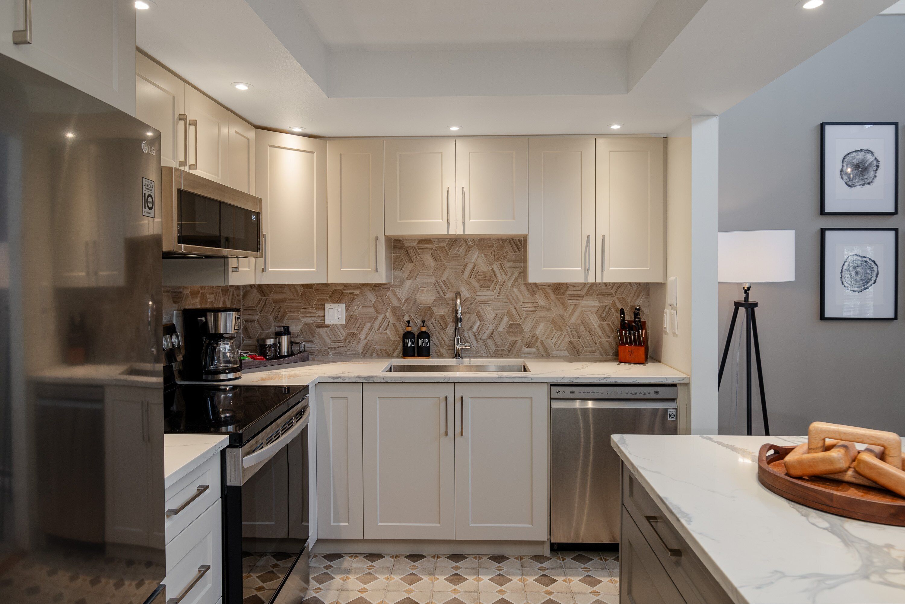 Apartment, Multiple Beds, Hot Tub, Mountain View (Seven Pines at Greyhawk) | Private kitchen