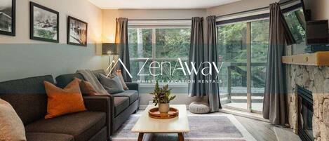 Apartment, Multiple Beds, Pool Access, Mountain View (Skywalk Suite at the Aspens) | Living area