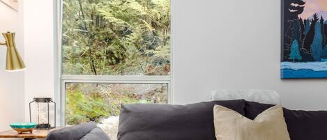 House, 2 Queen Beds, Patio, Mountain View (The Nest at Gondola Village) | Living area