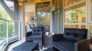 Condo, 1 très grand lit et 1 canapé-lit, accès à la piscine (The Treehouse at the Aspens) | Terrasse/patio
