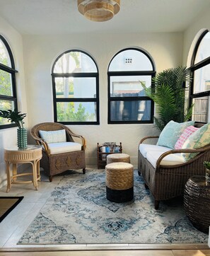 Interior - West Palm Beach Oasis | Private Pool Retreat & Open Air Lounge | King Bed & 2 Queen Beds | Grill | TheLiliPad (West Palm Beach)