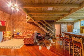 Villa | Living area | TV - Beautiful Chalet-style House in Canela Rcf160 (Canela)