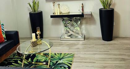 Relax & Unwind in Luxury - Cozy 2 bedroom Apartment in Careffe Monchy!