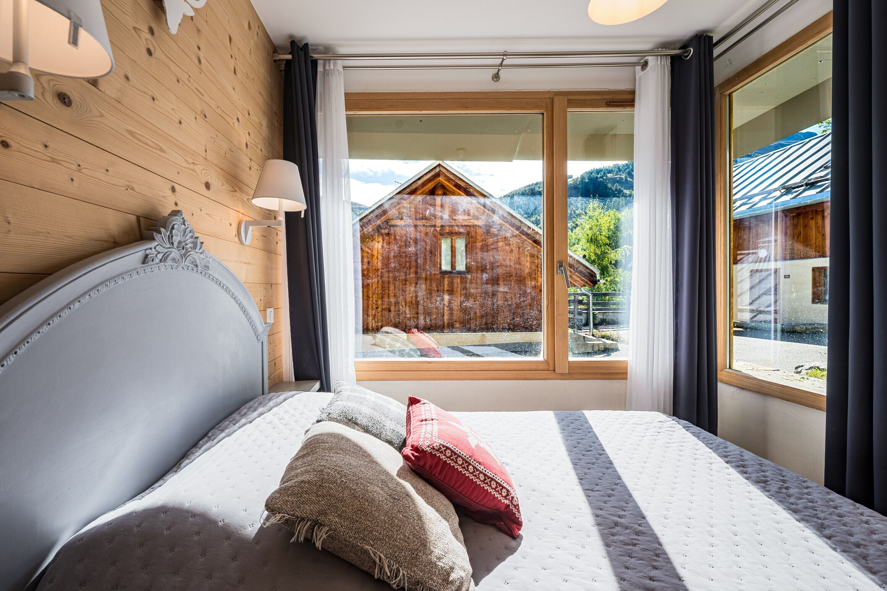 5 Schlafzimmer, Bügeleisen/Bügelbrett, WLAN, Bettwäsche