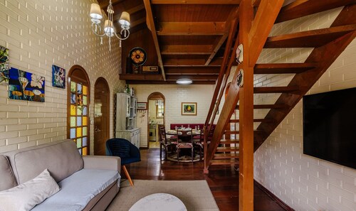 House With Barbecue in Gramado Rje0980