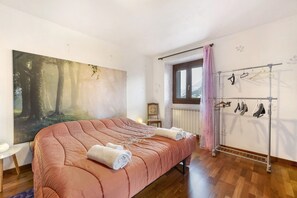 3 dormitorios, tabla de planchar con plancha, wifi y ropa de cama
